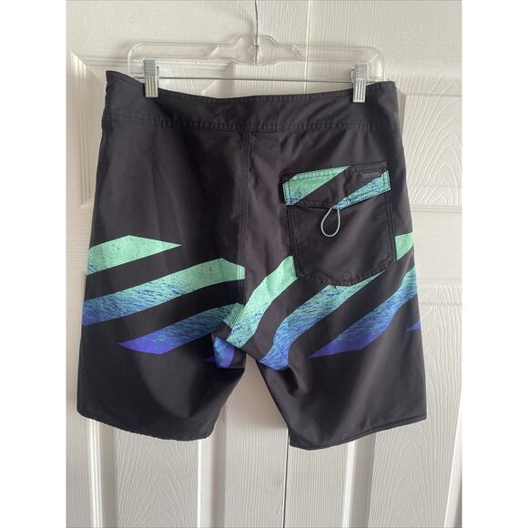Volcom Mod Tech Mens 31 Board Shorts Surfer Swim Beach Macaw 9" Swim Shorts - Picture 4 of 7